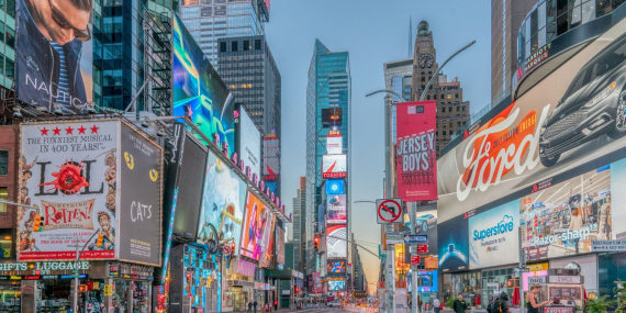 solusi-terintegrasi-videotron,-cctv,-dan-interactive-display-untuk-bisnis-modern