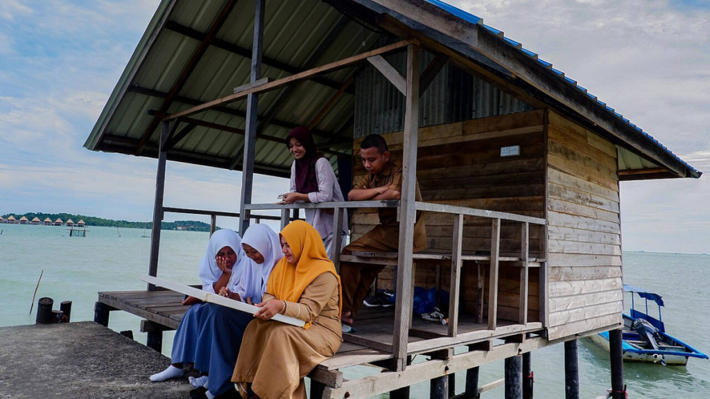 guru-indonesia-untuk-malaysia-pada-1969,-bantu-kebutuhan-tenaga-pendidik-di-negeri-jiran