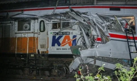 dpr-desak-penertiban-perlintasan-sebidang-usai-kecelakaan-ka-di-bekasi timur