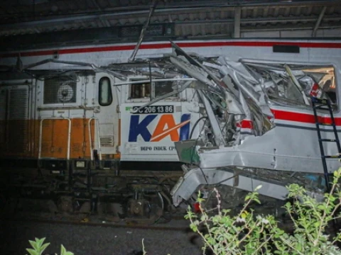 dpr-desak-penertiban-perlintasan-sebidang-usai-kecelakaan-ka-di-bekasi timur