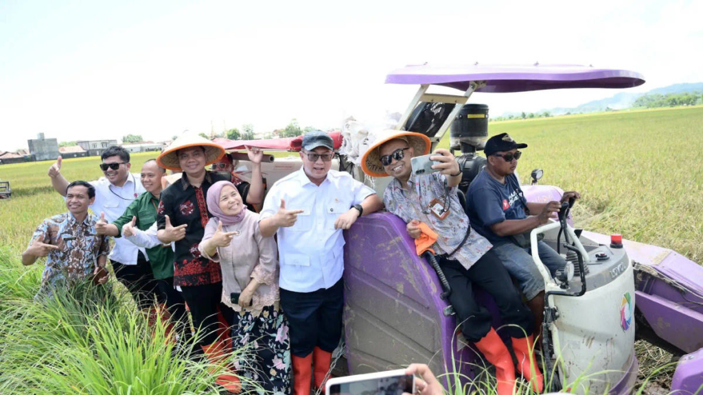 plastik-jadi-bensin,-air-laut-jadi-padi:-eksperimen-besar-brin-di-pesisir-jepara