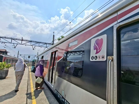 kai-jelaskan-posisi-gerbong-khusus-perempuan-krl-berada-di-ujung-depan-dan-belakang-kereta