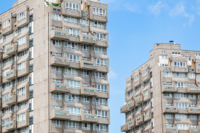 how-britain’s-housing-crisis-contributes-to-its-declining-healthy-life-expectancy