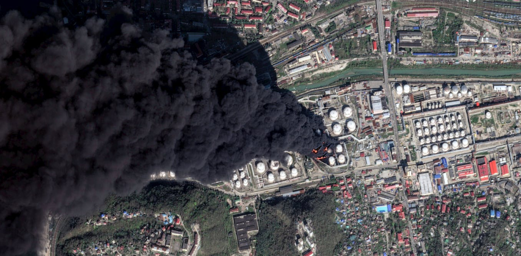 oil-refineries-are-catching-fire-in-war-or-by-accident.-how-does-this-worsen-the-energy-crunch?