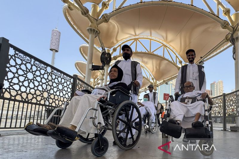 saudi-pasang-lampu-cerdas-demi-kewaspadaan-pengemudi-saat-musim-haji