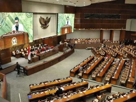 dpr-kritik-wacana-tim-asesor-aktivis-ham,-dinilai-berisiko-lindungi-pelanggar-ham