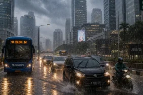 cuaca-ekstrem-mengintai-4-5-mei-2026,-jakarta-hingga-jawa-barat-berstatus-siaga