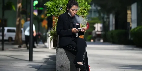 tiongkok,-negeri-yang-bergantung-pada-pendapatan-rokok