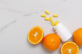 vitamin-c-and-cancer:-was-nobel-laureate-linus-pauling-on-to-something?