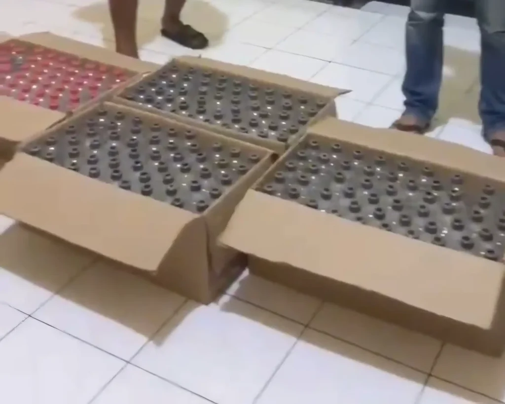 terbongkar!-mobil-pengangkut-255-botol-miras-ilegal-dihentikan-di-pasuruan