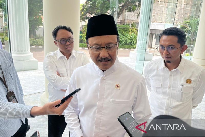mensos-siap-diaudit-soal-pengadaan-untuk-sekolah-rakyat