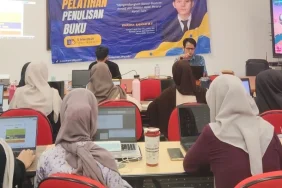 pelatihan-penulisan-buku-di-uin-gus-dur-tanamkan-semangat-literasi-mahasiswa