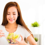 sering-makan-karena-stres?-ini-cara-mindful-eating-tanpa-harus-diet-ketat