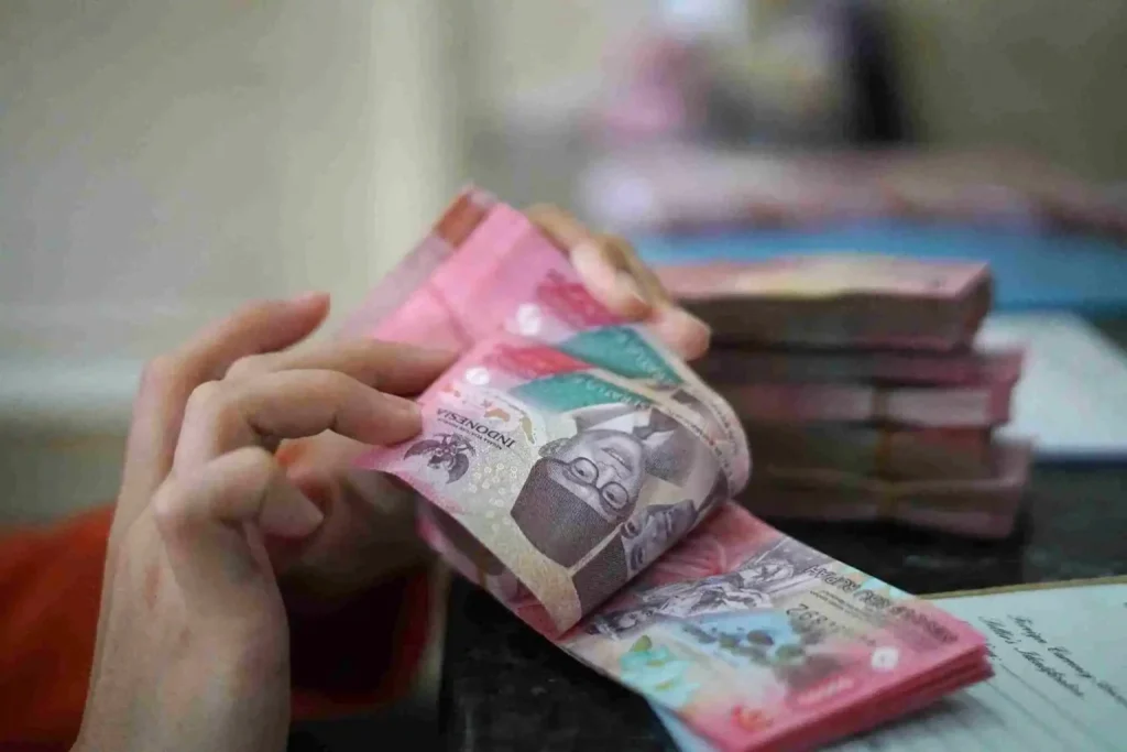 as-iran-makin-dekat-damai,-rupiah-langsung-rebound-ke-level-rp17.333