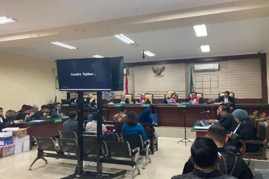 sidang-dugaan-korupsi-pelabuhan-tanjung-perak-surabaya-kembali-dilanjutkan