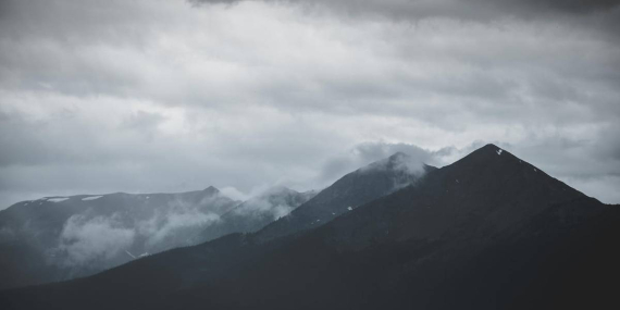 Legenda Asal Usul Gunung Aya Kembu dan Gunung Sya Koi, Cerita Rakyat dari Papua