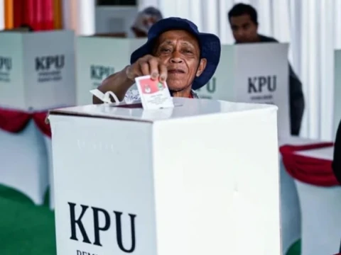 dpr-nilai-usulan-blacklist-pelaku-politik-uang-layak-dibahas-dalam-ruu-pemilu