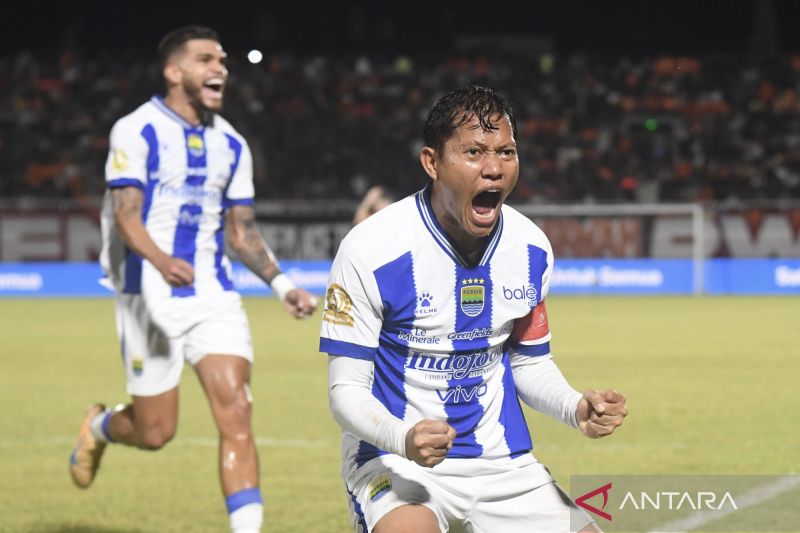 persib-bandung-bungkam-persija-jakarta-2-1,-kukuh-di-puncak-klasemen
