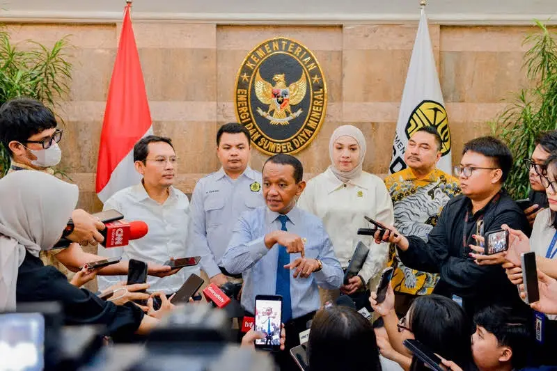 kontrak-impor-minyak-rusia-disepakati,-bahlil:-tinggal-tunggu-kargo