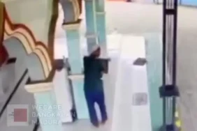 buruh-harian-di-bangkalan-ditangkap-usai-curi-uang-kotak-amal-masjid-rp44-ribu