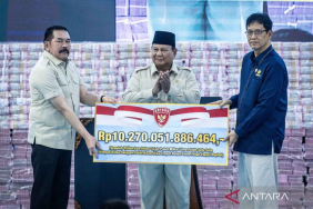 presiden-prabowo-saksikan-penyerahan-rp10,27-triliun-ke-kas-negara