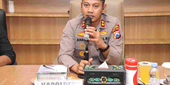 Simpan Sabu di Kardus Berisi Air Mineral, Warga Sapeken Sumenep Diringkus di Dermaga