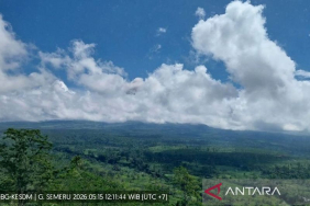 gunung-semeru-erupsi-disertai-awan-panas-guguran