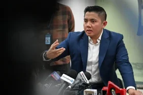 intip-koleksi-mobil-seskab-teddy-indra-wijaya,-nilainya-rp1,2-miliar