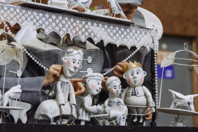 the-puppet-shows-bringing-storytelling-and-solace-to-bomb-shelters-in-ukraine