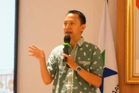guru-honorer-non-asn-penyelamat-pembelajaran-di-tengah-krisis-dan-ketimpangan-guru-asn