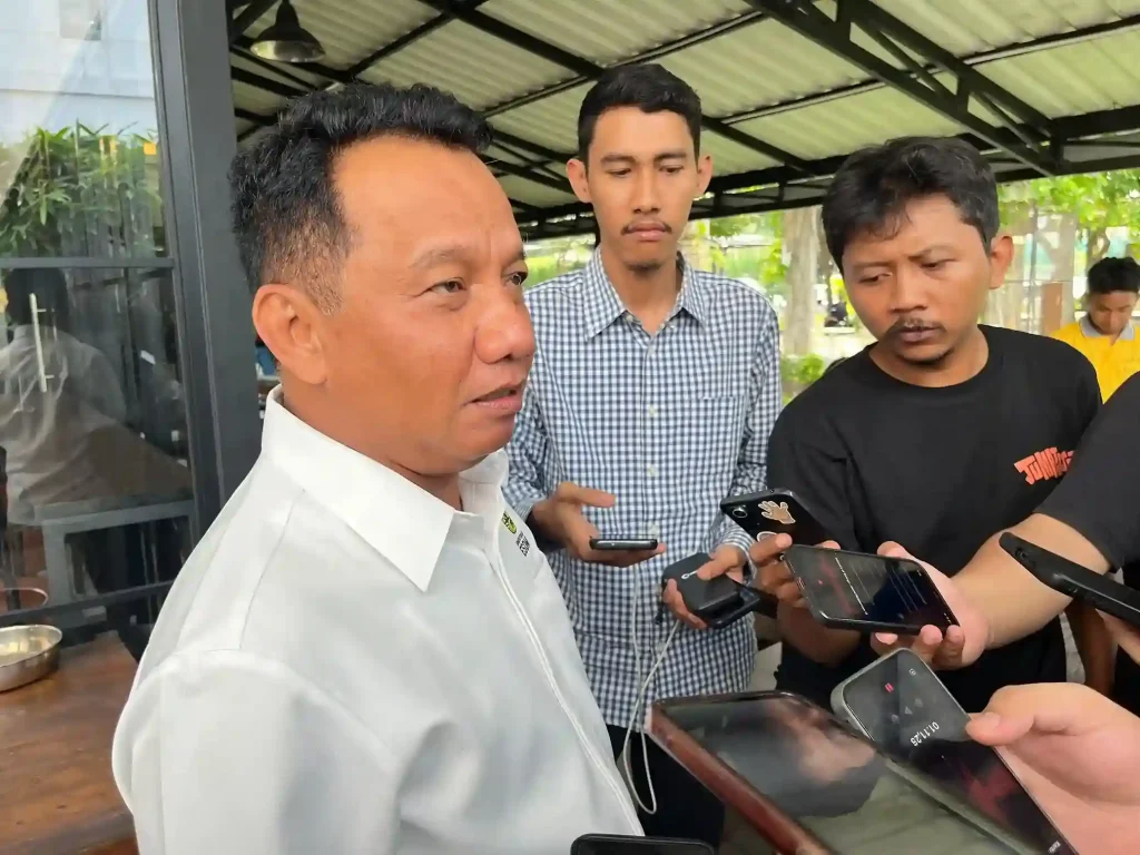 cadangan-logam-tanah-jarang-ri-besar,-esdm-buka-suara-soal-lahan-di-mamuju