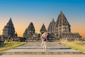 solo-traveling-vs-group-tour:-mana-yang-lebih-worth-it-di-jogja?