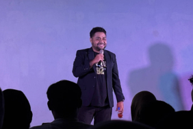tur-stand-up-komedi-“lewat-belakang-x-aman-ya?”-sukses-menghibur-jakarta