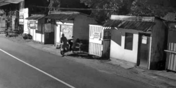 Tertidur di Pinggir Jalan, Motor Petani Asal Ngawi Digondol Maling di Magetan