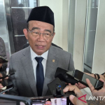 kasus-kuota-haji,-muhadjir-effendy-datangi-gedung-kpk-secara-mendadak