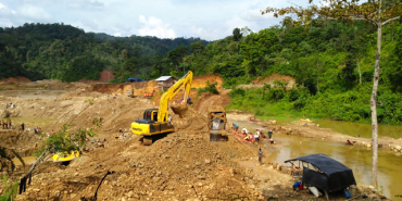 mengapa-tambang-emas-ilegal-di-sumbar-terus-marak?