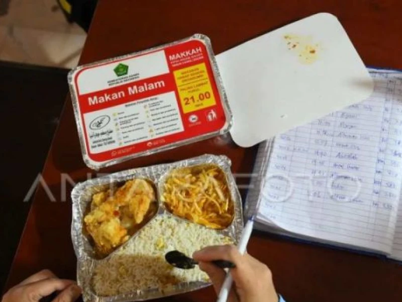 jelang-armuzna,-kemenhaj-siapkan-layanan-konsumsi-siap-santap-untuk-jemaah-indonesia