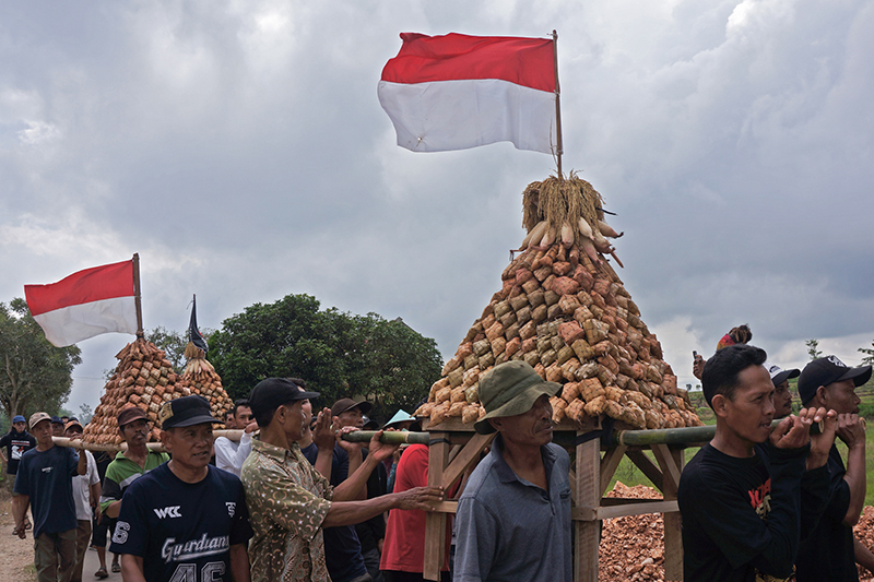 kupatan-kendeng-memanggil-kita-bersatu-menolak-bencana