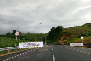 terjebak-di-tengah-tengah