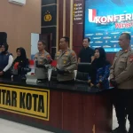 polres-blitar-kota-bongkar-sindikat-prostitusi-anak,-5-mucikari-jajakan-korban-lewat-michat