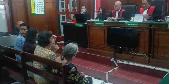 Nenek Elina Cerita Tentang Pengusiran, Mengaku Trauma dan Merugi Miliaran Rupiah