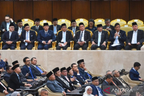 presiden-perintahkan-menteri-bersihkan-pungli-dan-korupsi-di-birokrasi