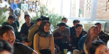komika-rembang-bangun-solidaritas-dan-kritik-sosial-lewat-stand-up-comedy