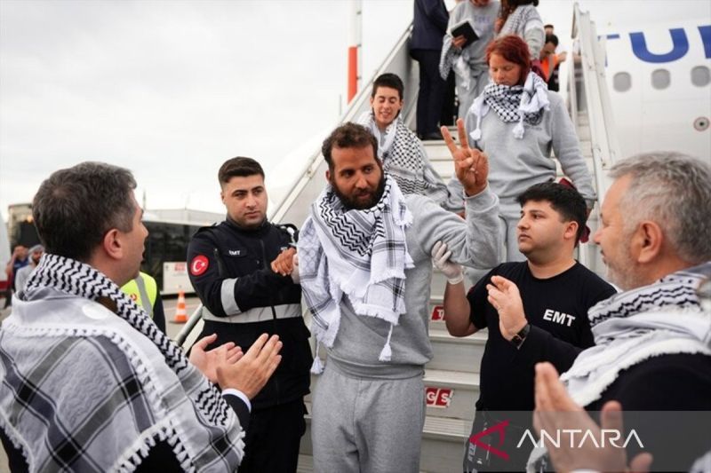 menlu-ri-jamin-9-wni-aktivis-flotilla-gaza-pulang-ke-tanah-air