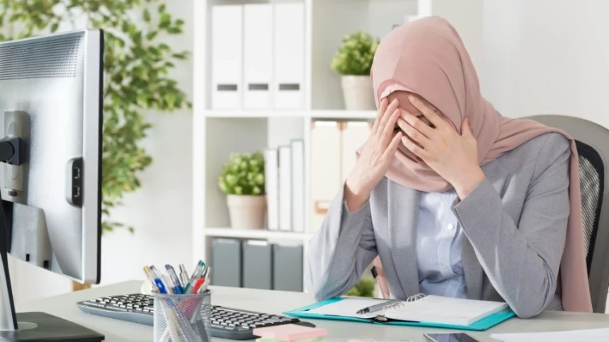 istri-bekerja-dan-suami-mengurus-rumah:-bolehkah-dalam-islam?