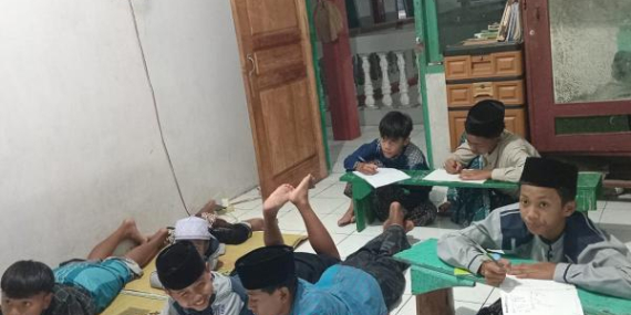 Melawan Sengkuni Digital: Pendidikan Islam di Tengah Politik Adu Domba