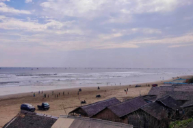 pantai-bagedur-lebak,-garis-pantai-panjang-dengan-pasir-yang-padat