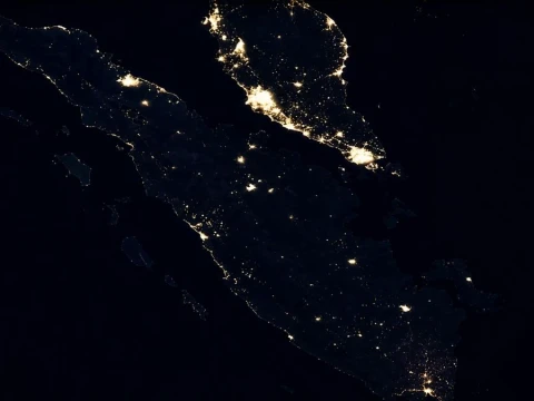 sumatra-blackout:-dari-aceh-hingga-lampung,-aktivitas-warga-lumpuh