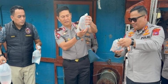 polda-sumbar-sita-ribuan-ikan-endemik-mentawai