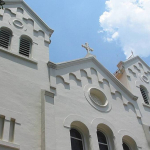 gereja-santo-antonius-purbayan:-tempat-pembaptisan-slamet-riyadi-yang-dibangun-dari-hasil-undian